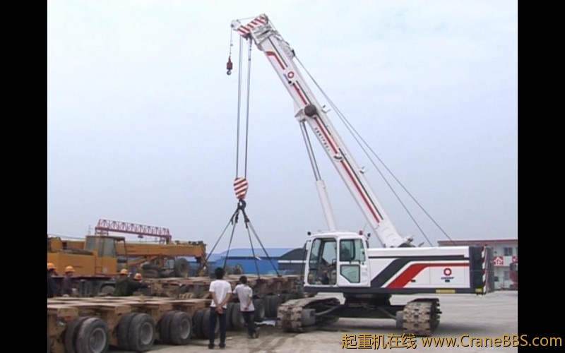 带载行走吊装作业
