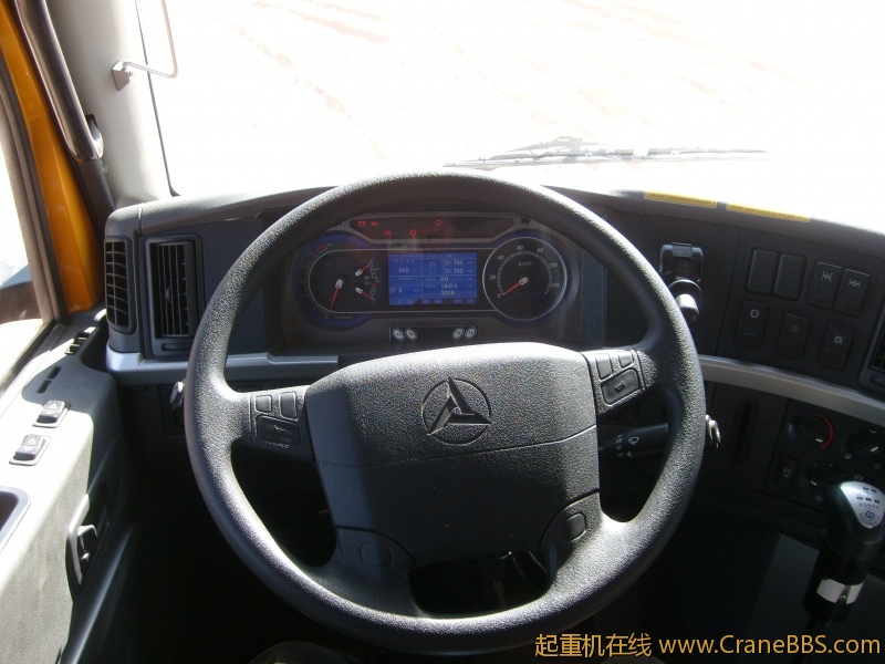 S7301518.JPG