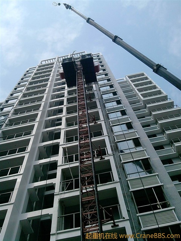 拆施工电梯.jpg