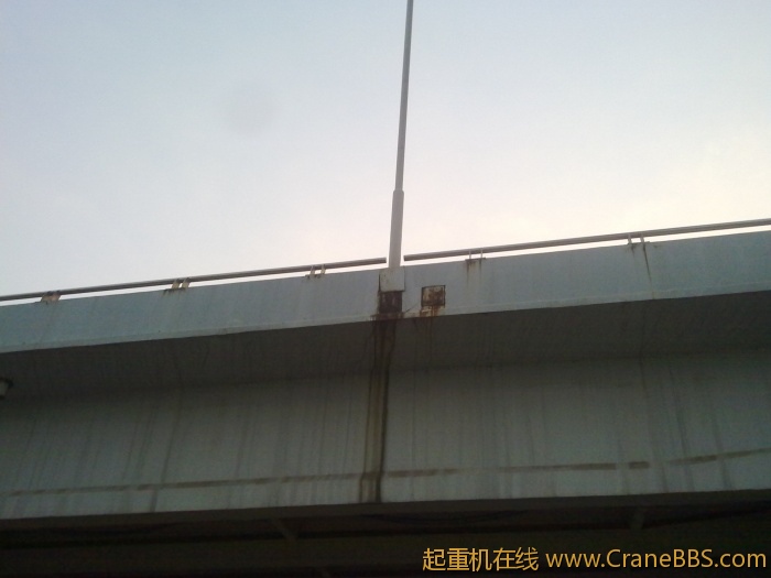 障碍2 桥上的路灯，大桥局的报价2万，黑。