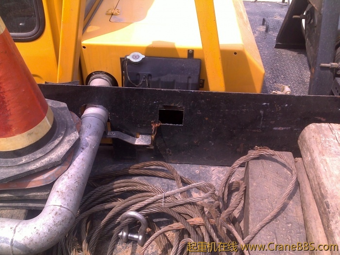 发动机后面的分隔板