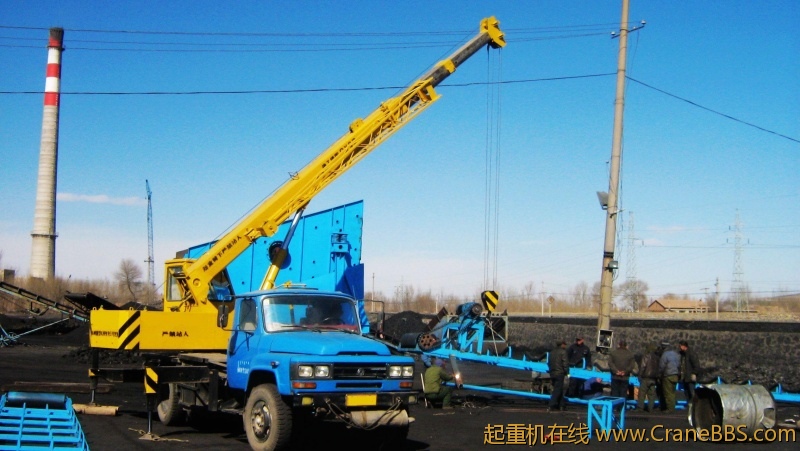 组装振动筛传送带