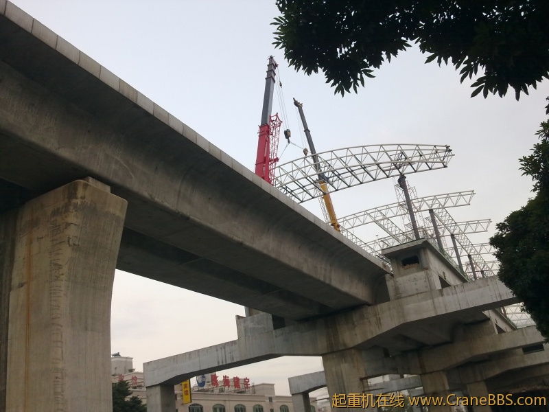 最后一架吊装完成·