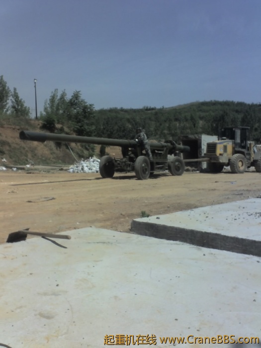 开装载机那小子水平还可以