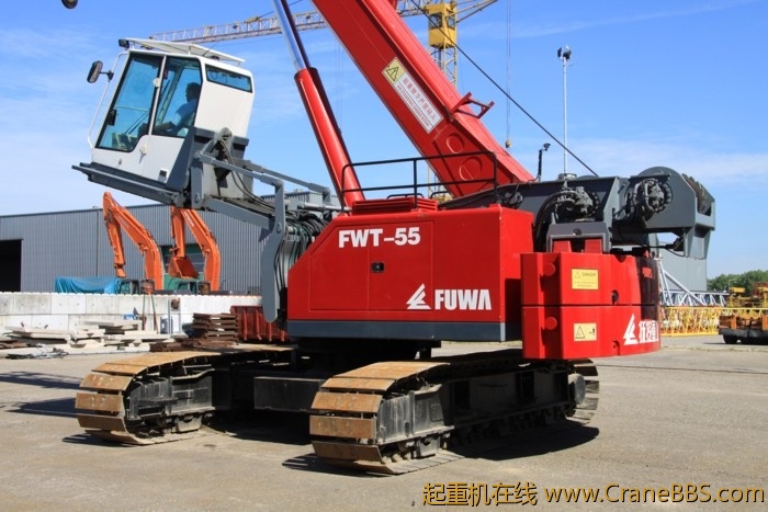 驾驶室可以往外伸