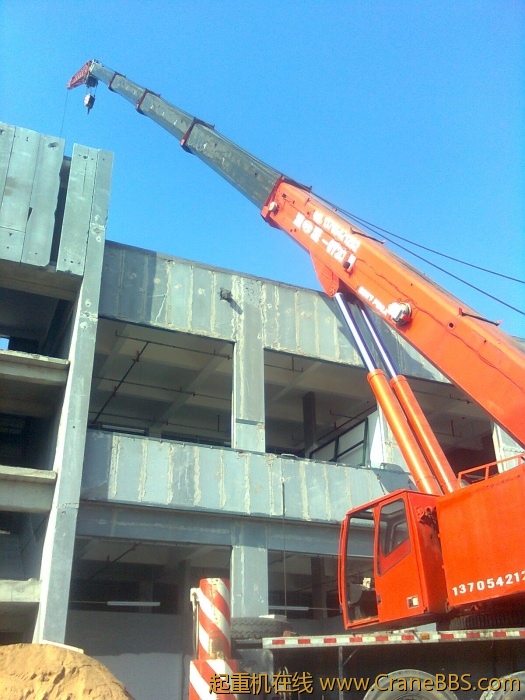 DEMAG0215.jpg
