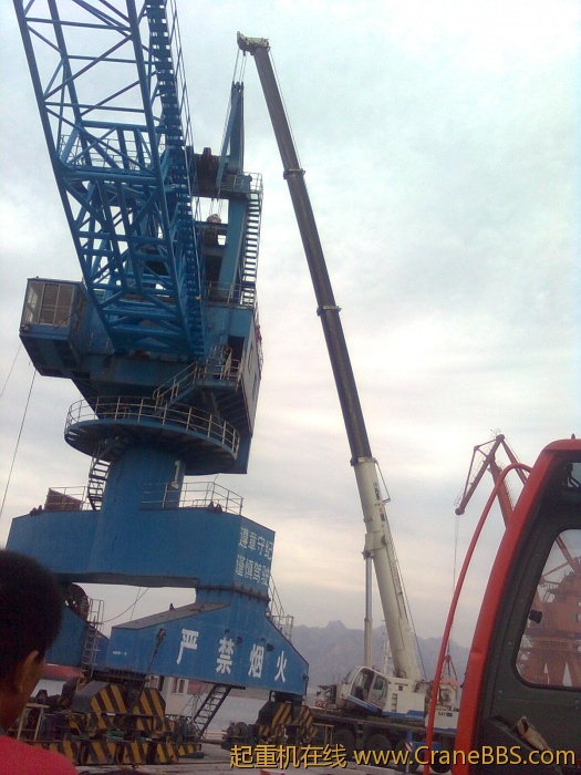 DEMAG0131.jpg