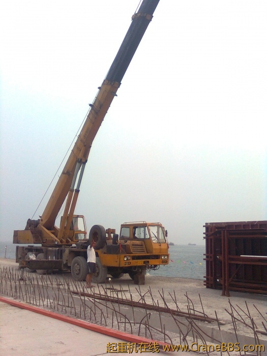 DEMAG0274.jpg