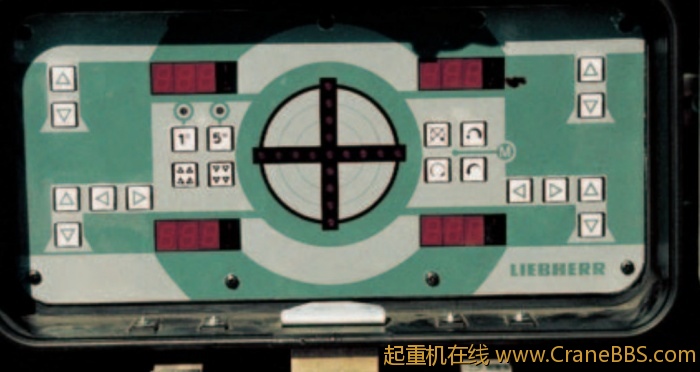 吊车支腿控制钮.jpg