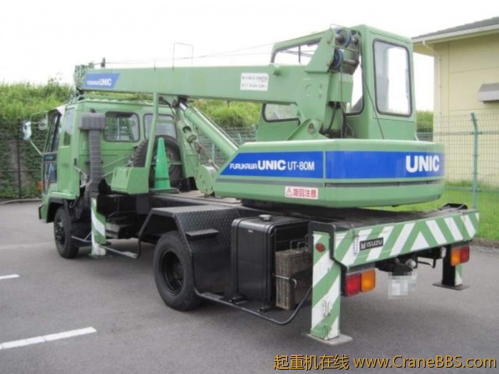 unic_ut80m_1992yr_03.jpg