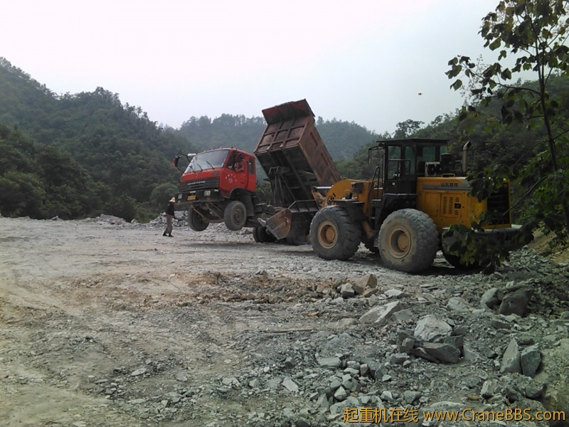 哥，倒车注意点