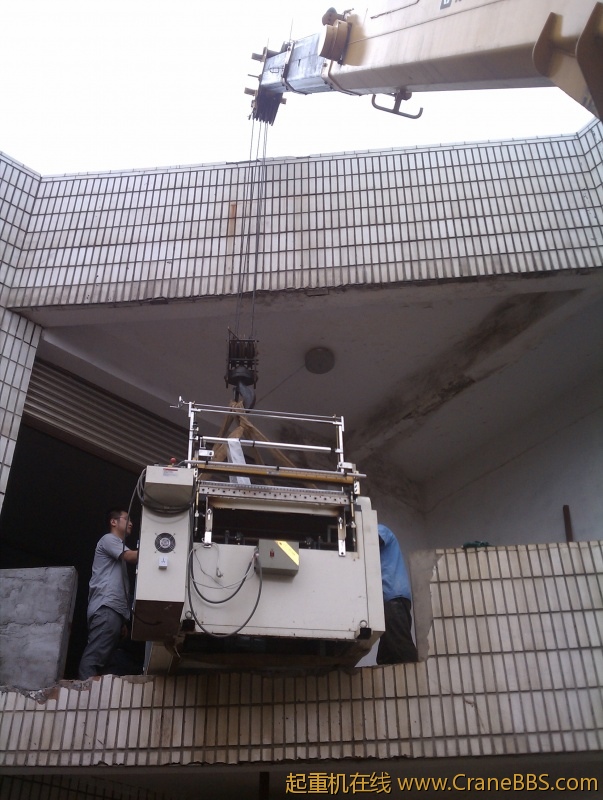 吊设备 上楼