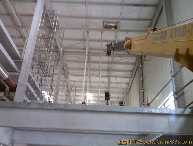 吊电柜，啊？？没拍到电柜呵呵