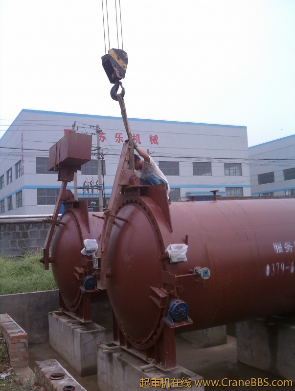 吊盖子上的配重