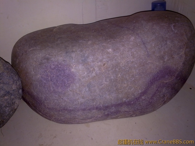 工作之于，拾了一些黄河奇石