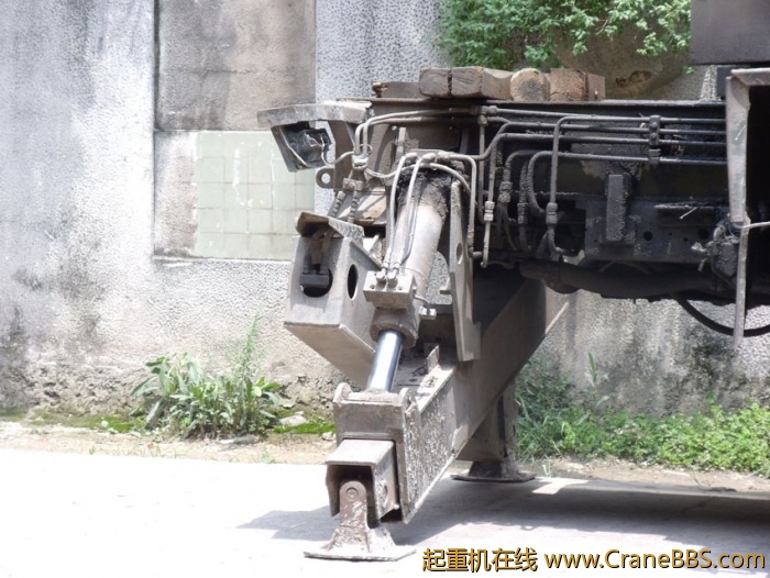 给后退一个特写