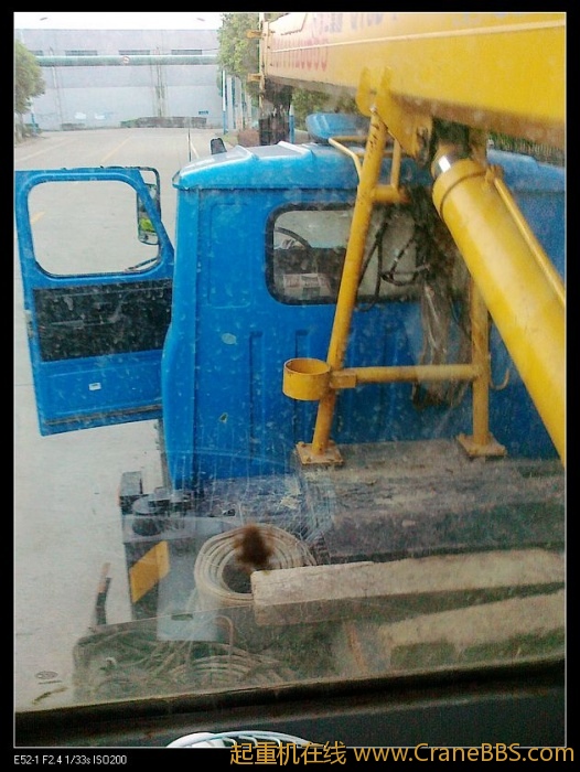 才歇了2天  这家伙 在我笼子里安家了