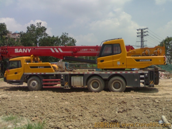 工地边上的5节壁的，干桥梁钢筋