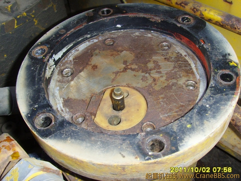 3取下胶木盖后的样子