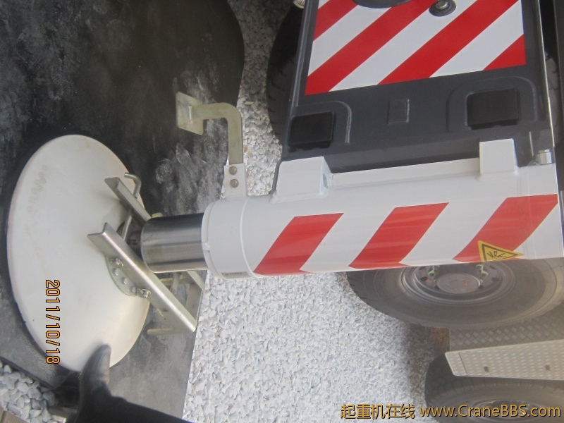 350！纸托盘是尼龙的 