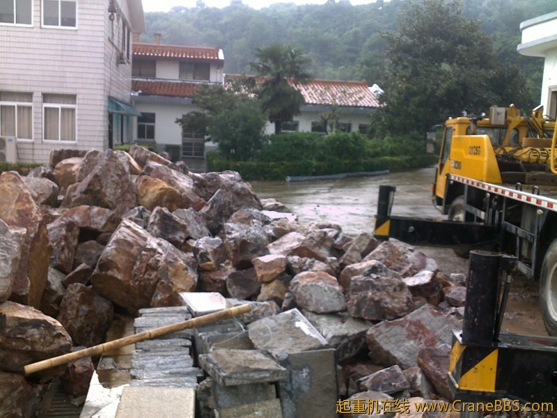 20110916585.jpg