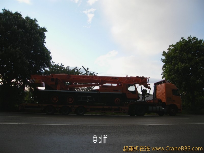crane transport t xcmg.jpg