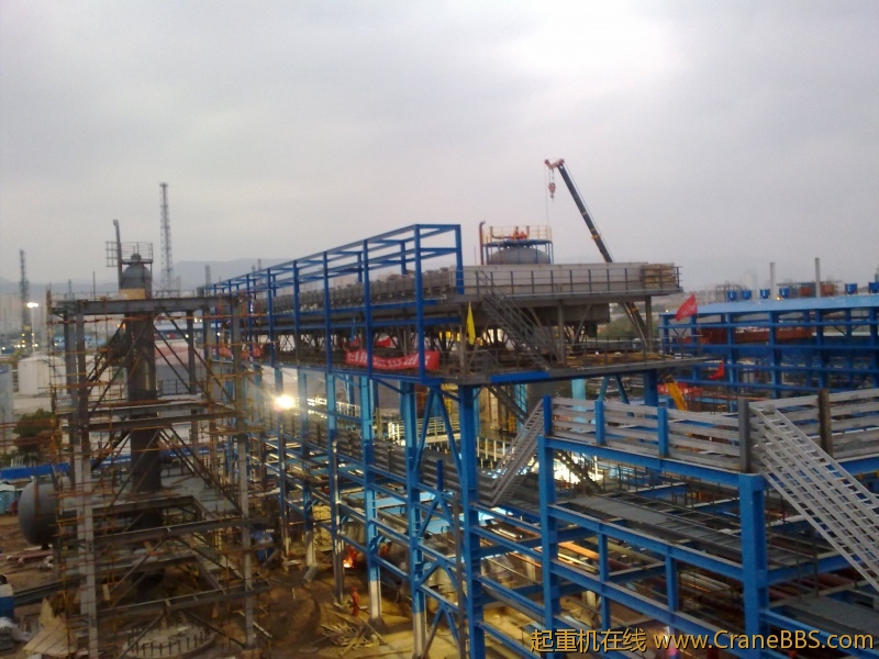 如火如荼的施工 