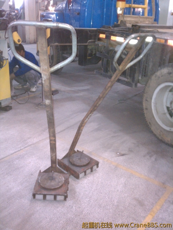 这工具土的，自己做的。