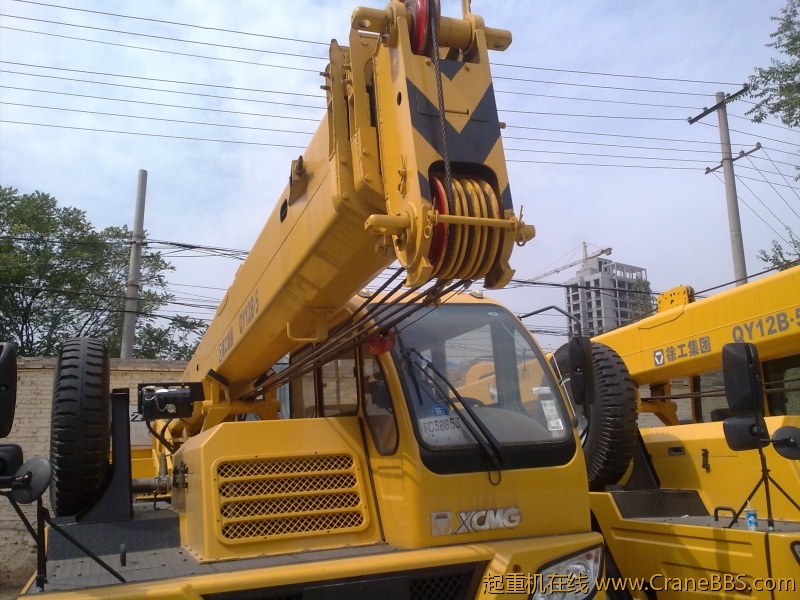 徐工70K减震是用的气囊减震