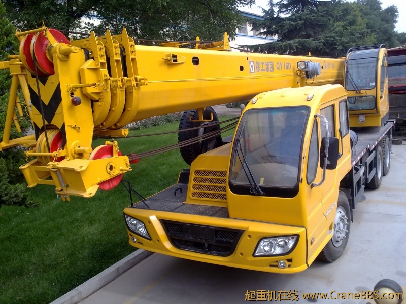 徐工70K减震是用的气囊减震