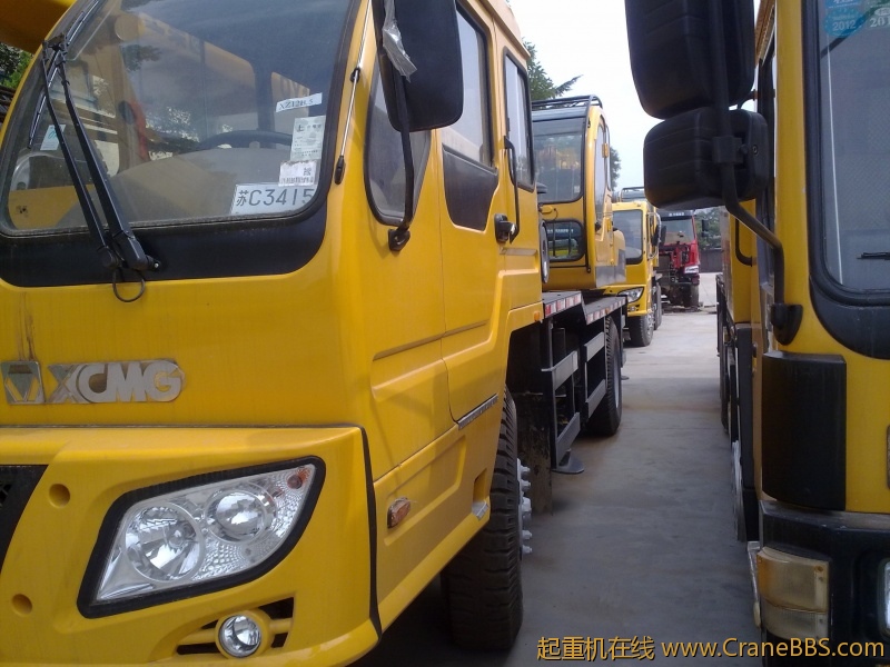 徐工70K减震是用的气囊减震