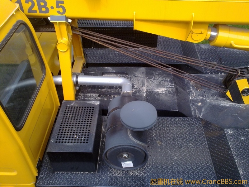 徐工70K减震是用的气囊减震