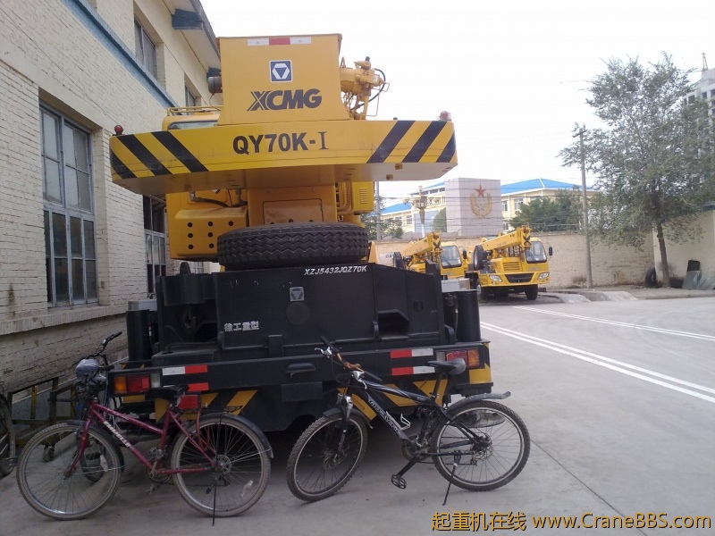 徐工70K减震是用的气囊减震