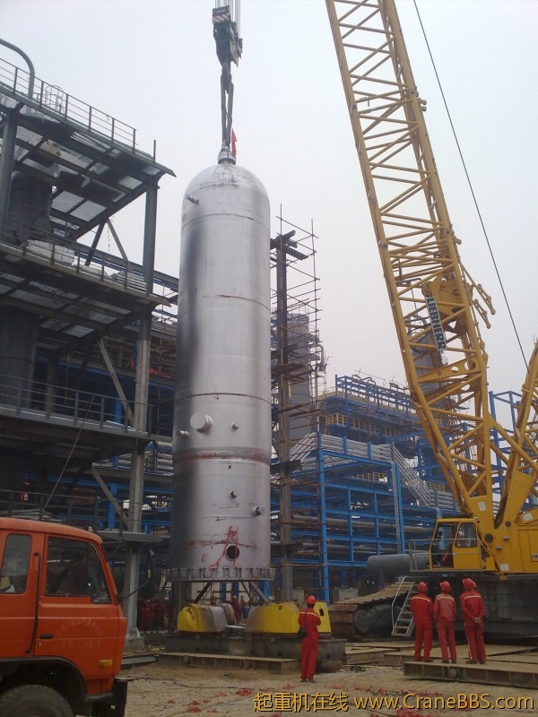 兰州石化公司300万吨/年柴油加氢装置标志性设备