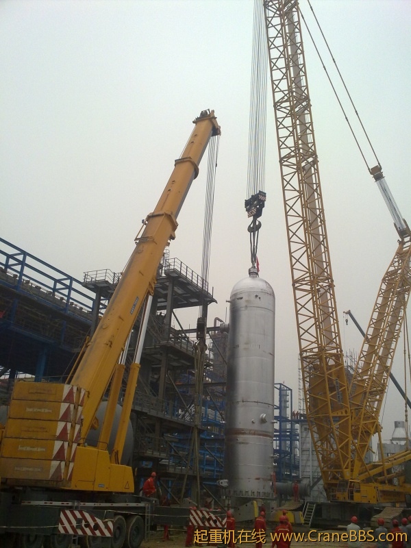 兰州石化公司300万吨/年柴油加氢装置标志性设备