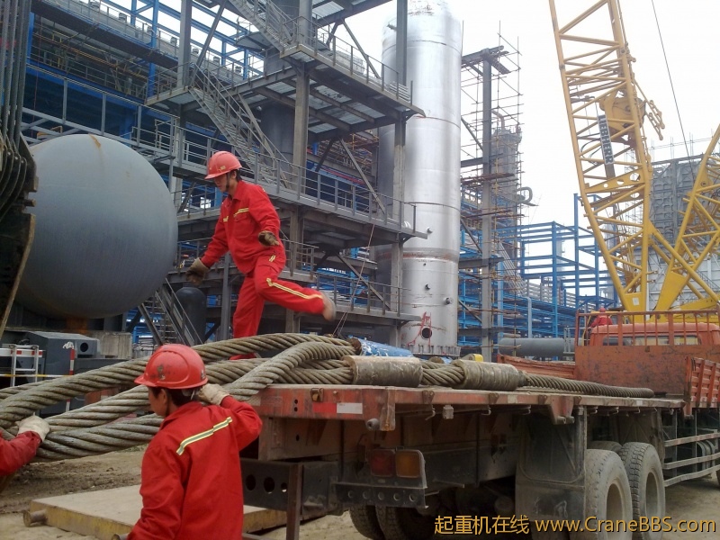 兰州石化公司300万吨/年柴油加氢装置标志性设备