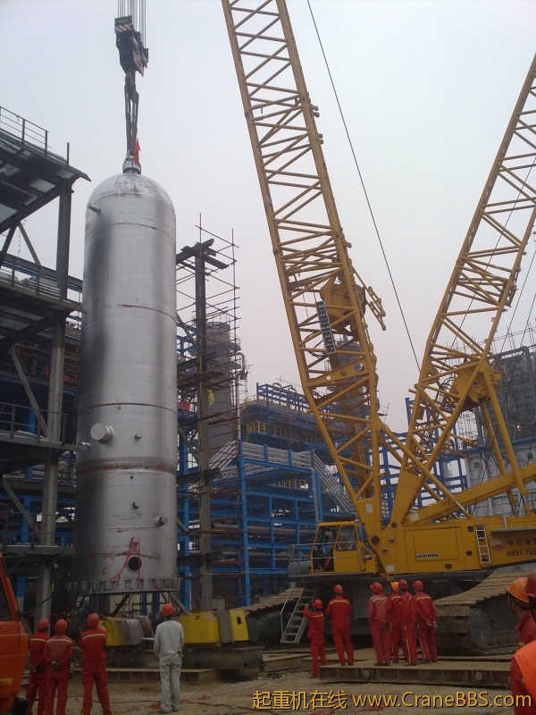 兰州石化公司300万吨/年柴油加氢装置标志性设备