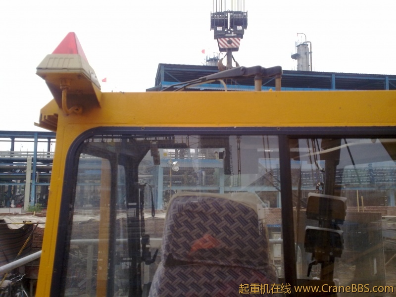 中石油第二建设公司利勃海尔750 