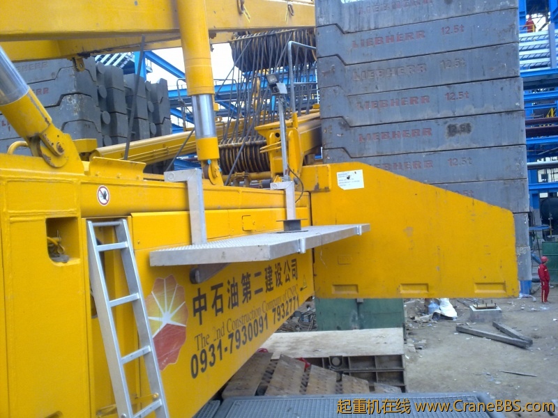 中石油第二建设公司利勃海尔750 