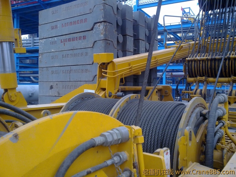 中石油第二建设公司利勃海尔750 