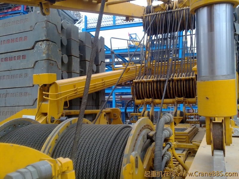 中石油第二建设公司利勃海尔750 