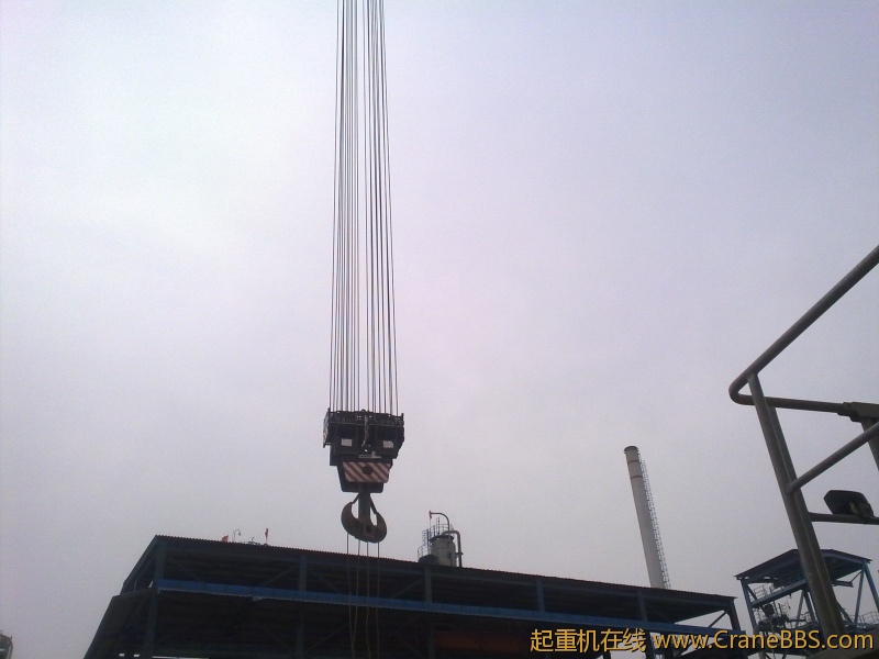 中石油第二建设公司利勃海尔750 