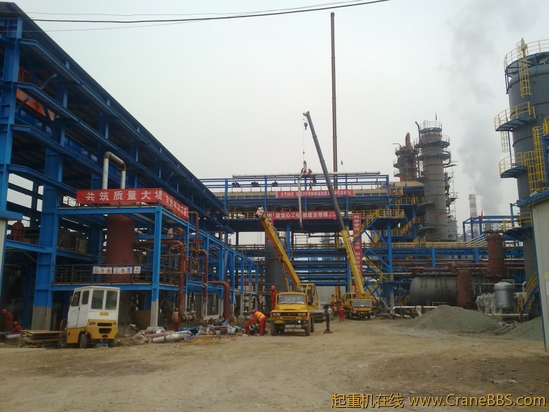 中石油第二建设公司利勃海尔750 