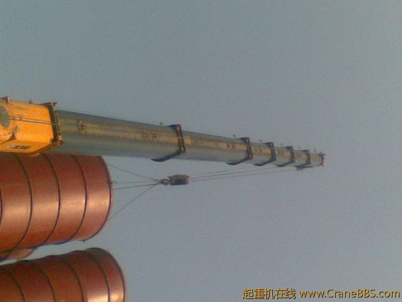 我在上面指挥的、下来吃饭的随便照了