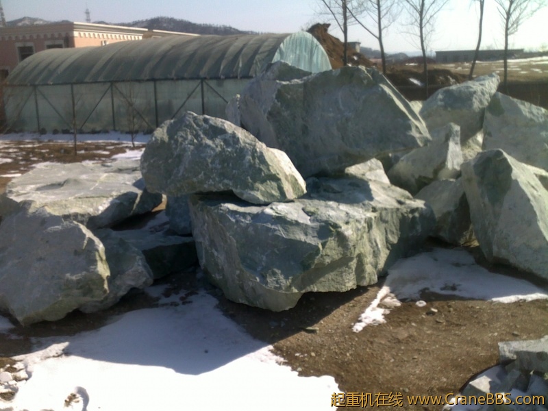 还的把这些小块倒腾走