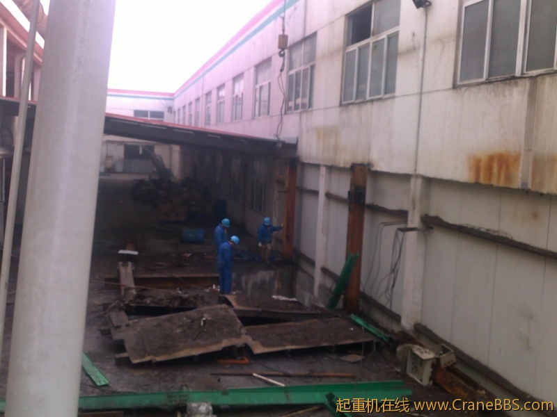 20120306481.jpg
