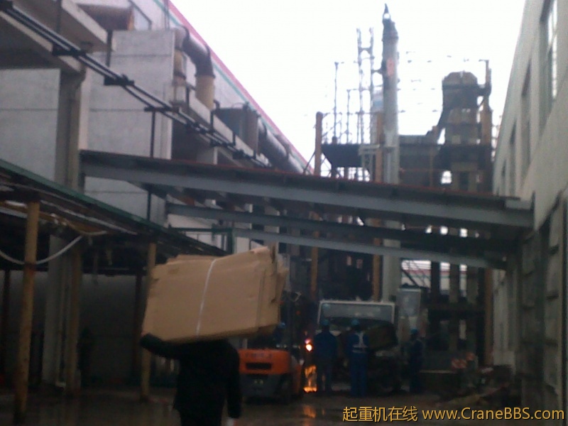 看的父亲的背景 我很感动 不由的眼眶已经湿润了