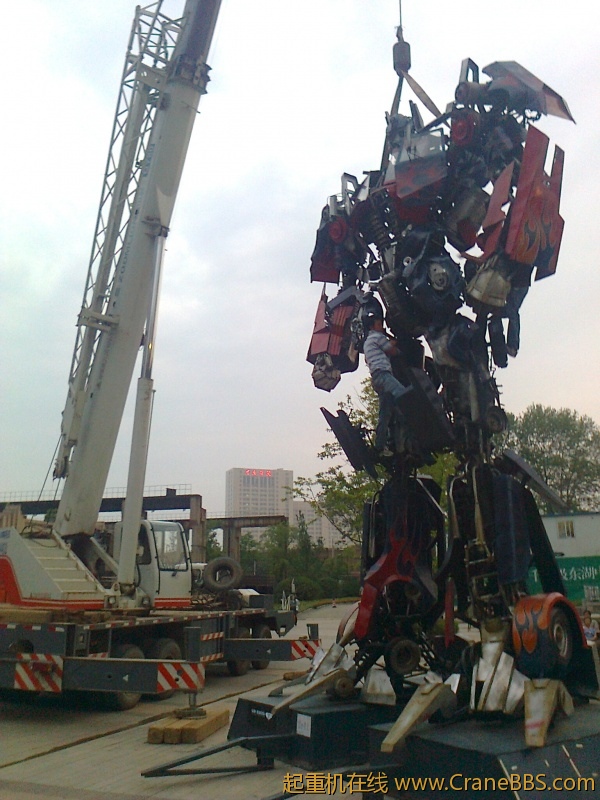 他们这个单位还用我们这么大的车