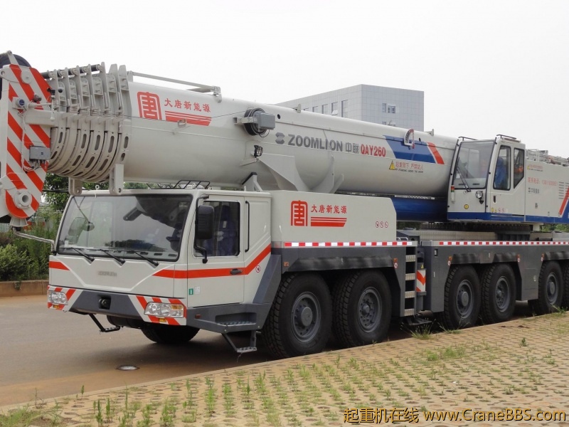 大唐新能源的吊机