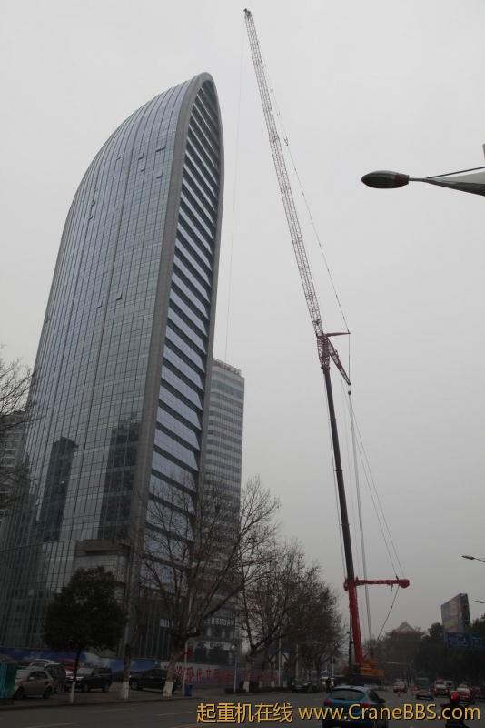 吊高将近130m